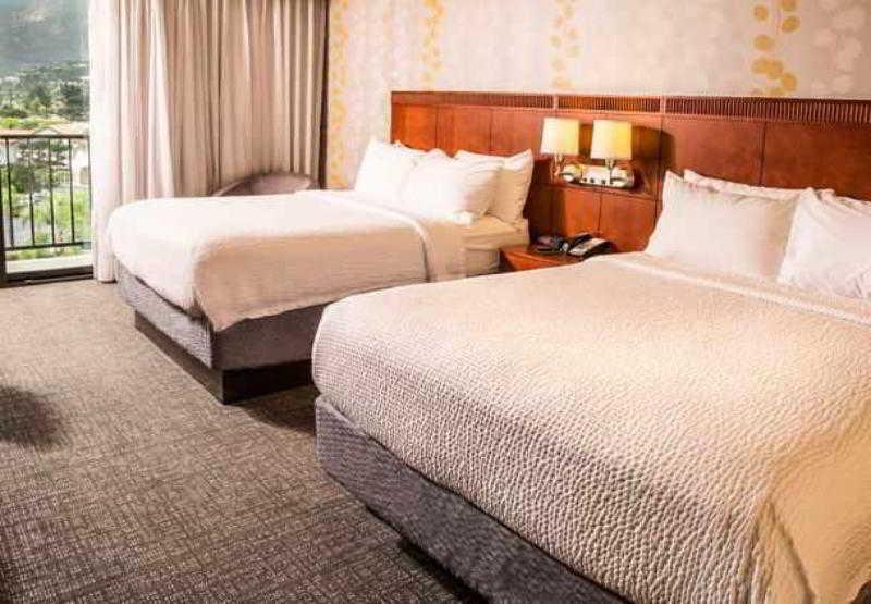 Courtyard By Marriott Los Angeles Pasadena/Monrovia Buitenkant foto