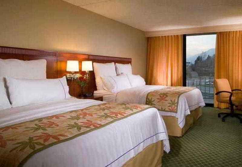 Courtyard By Marriott Los Angeles Pasadena/Monrovia Buitenkant foto